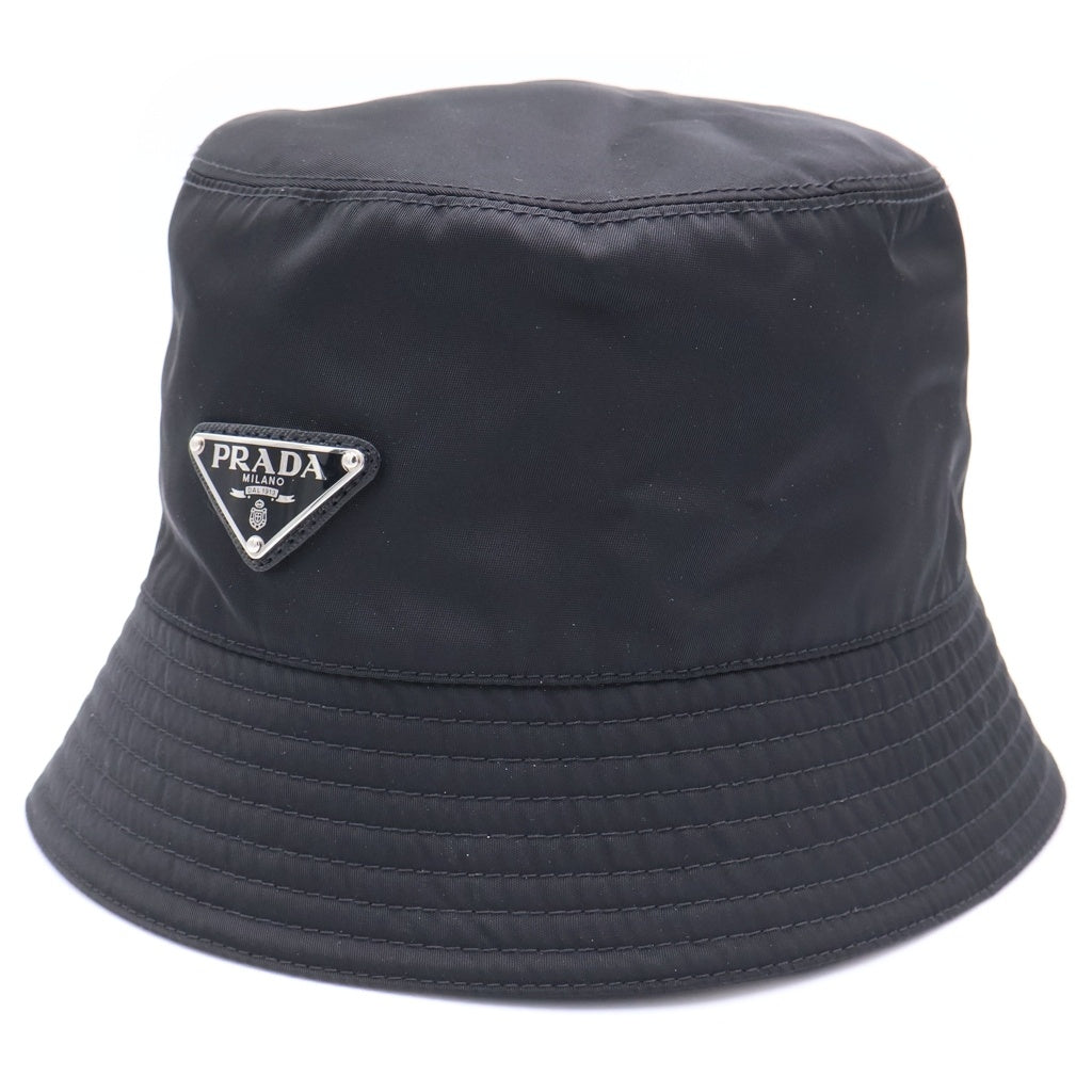 PRADA(プラダ) RE-NYLON リナイロン トライアングルロゴプレート バケットハット 帽子 ブラック 2HC137 レディース