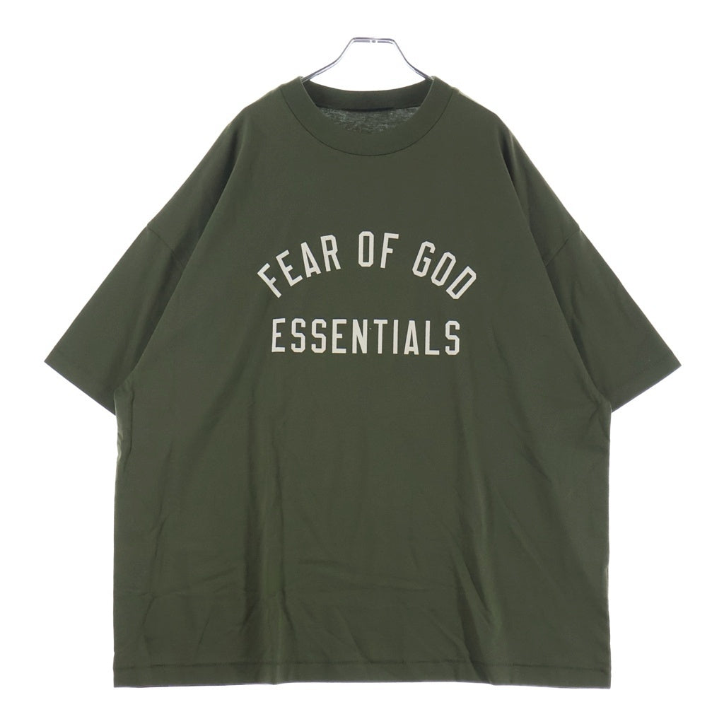 FEAR OF GOD ESSENTIALS(フィアオブゴッド エッセンシャルズ) S/S T-SHIRT フロントロゴ 半袖Tシャツ カットソー カーキ