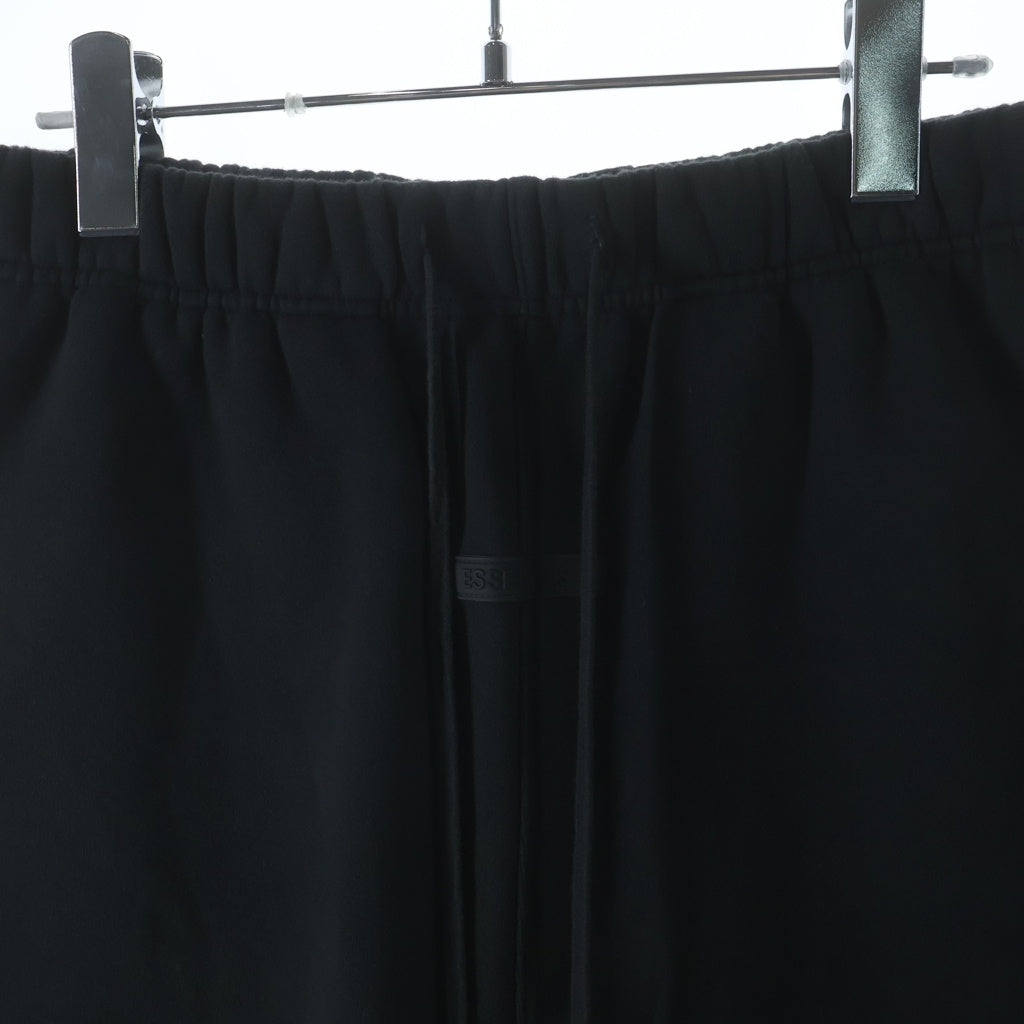 FEAR OF GOD ESSENTIALS(フィアオブゴッド エッセンシャルズ) ブランドロゴ スウェットハーフパンツ ショーツ ブラック