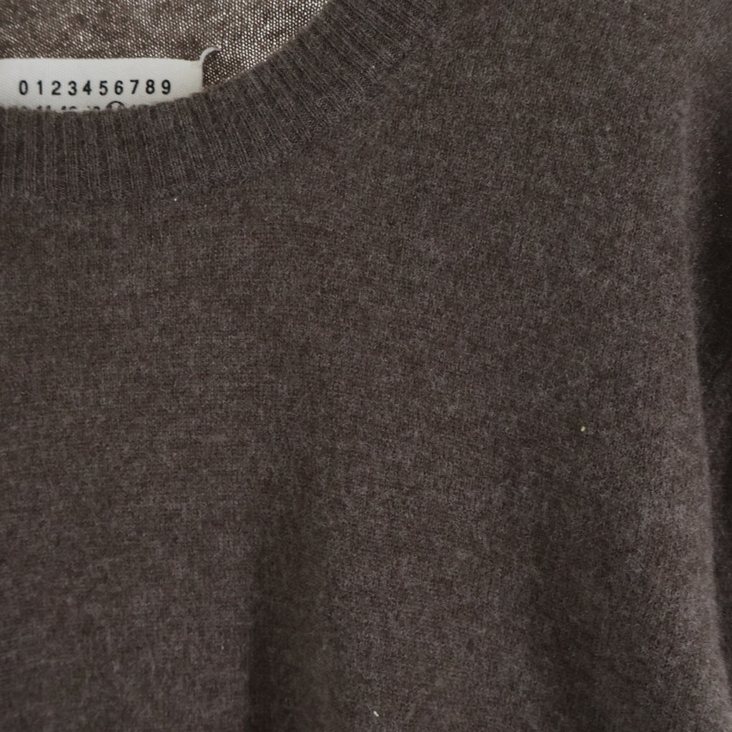 Maison Margiela(メゾンマルジェラ) レザーエルボーパッチ クルーネックニット ライトセーター ブラウン S30HA0966 S16082