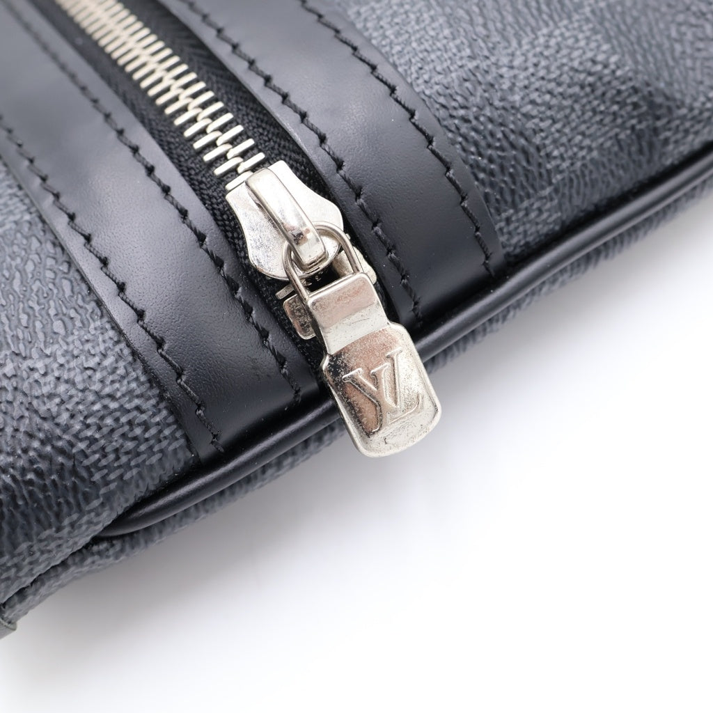 LOUIS VUITTON(ルイヴィトン) ダミエグラフィット トマス ショルダーバッグ N58028 ブラック N58028 レディース