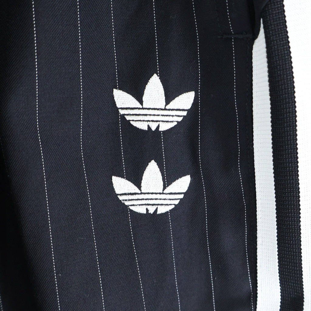 adidas(アディダス) × WILLY CHAVARRIA PINSTRIPE LONG SHORT ストライプショーツ パンツ ブラック KV2247