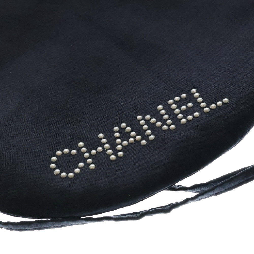 CHANEL(シャネル) ビーズロゴ サテン 巾着バッグ ポーチ ネイビー 6番台