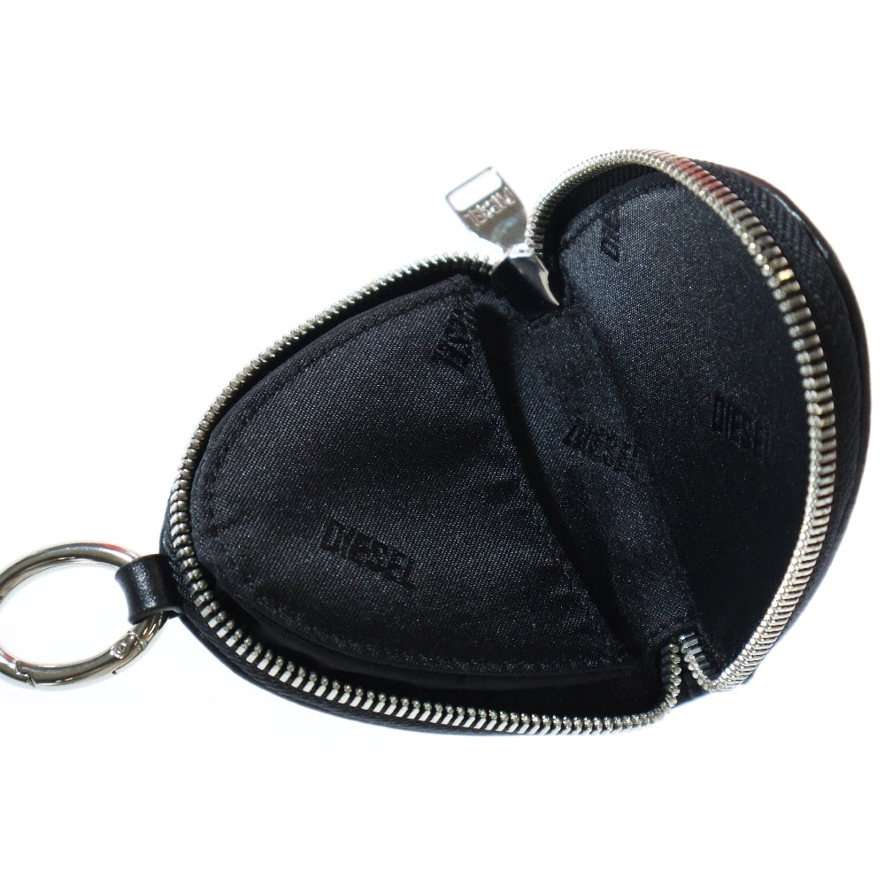 DIESEL(ディーゼル) 1DR-FOLD COIN PURSE ZIP ロゴ刻印 レザーコインケース ブラック X09894P5470