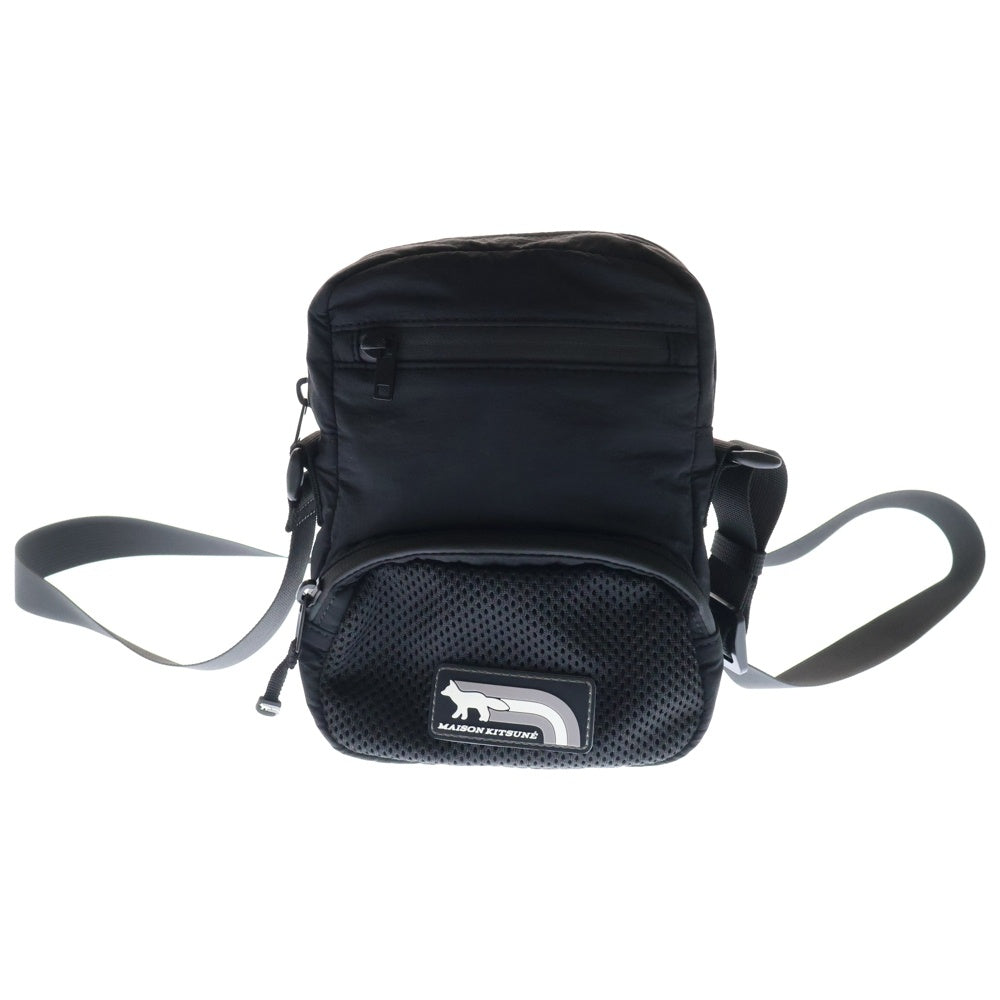 MAISON KITSUNE(メゾンキツネ) 25SS FLASH FOX CROSSBODY POUCH フラッシュフォックス クロスボディ ポーチ バッグ ブラック OM05174WQ4034