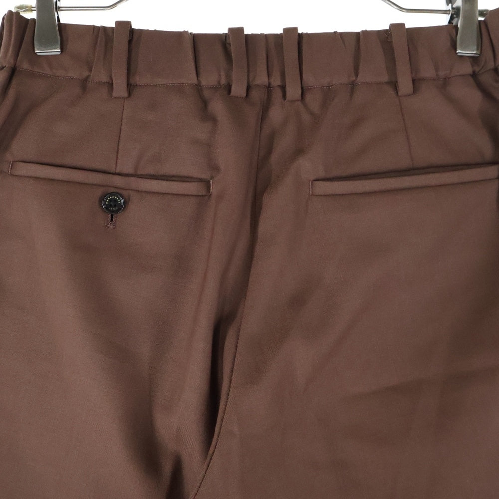 MARKAWARE(マーカウェア) FRONT PLEATS PEGTOP ORGANIC WOOL TROPICAL スラックスパンツ ブラウン A20A-04PT01C