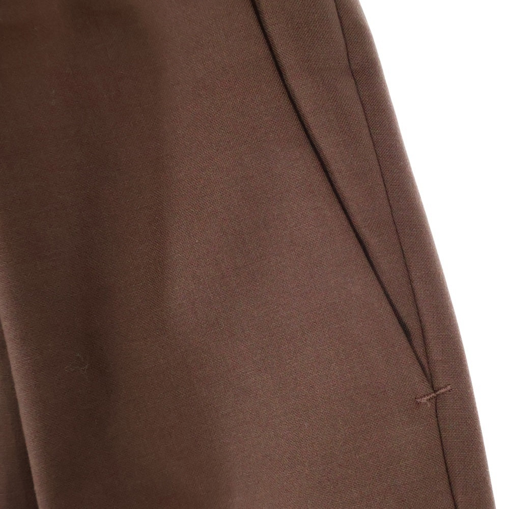 MARKAWARE(マーカウェア) FRONT PLEATS PEGTOP ORGANIC WOOL TROPICAL スラックスパンツ ブラウン A20A-04PT01C