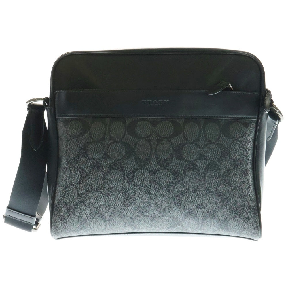 ＜COACH＞コーチバッグ ショルダーバッグ F28456 ブラックメンズバッグ COACH(コーチ) シグネチャー ショルダーバッグ PVC ブラック F28456