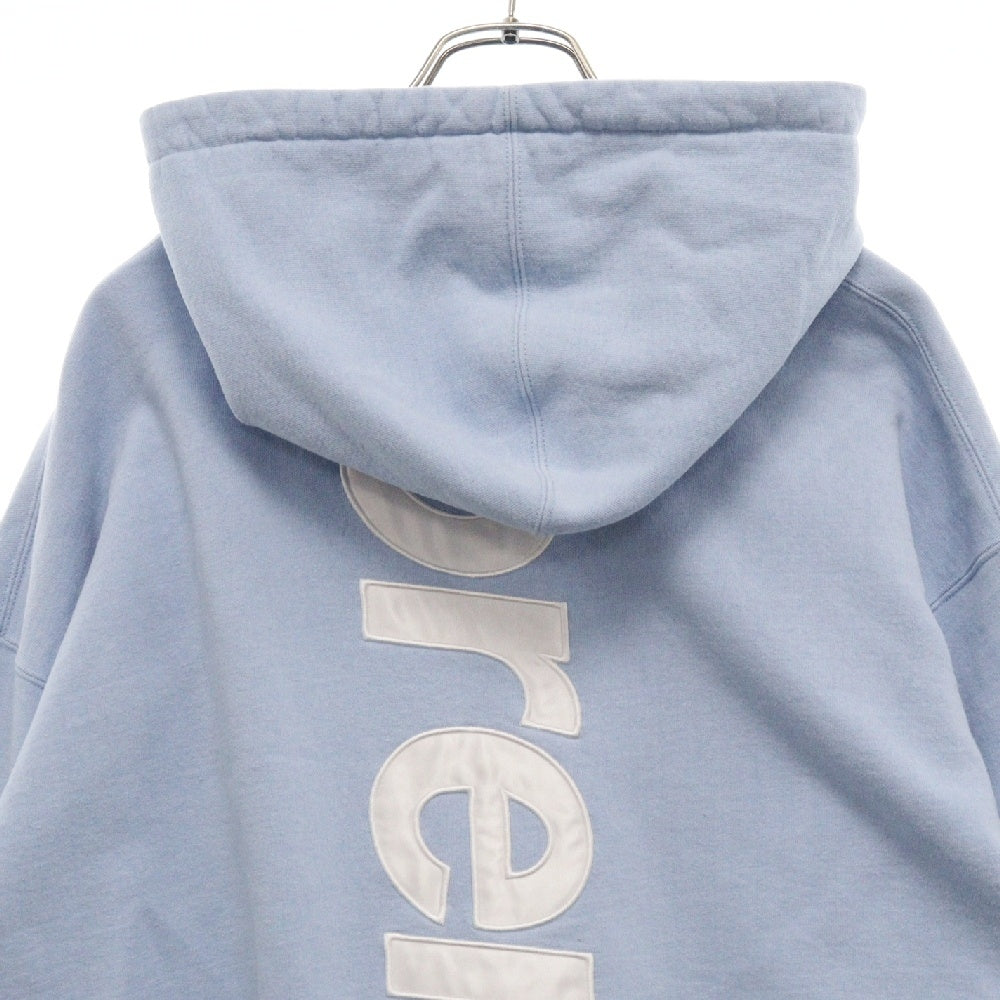 SUPREME(シュプリーム) 24AW Satin Applique Hooded Sweatshirt サテンアップリケフードパーカー ライトブルー