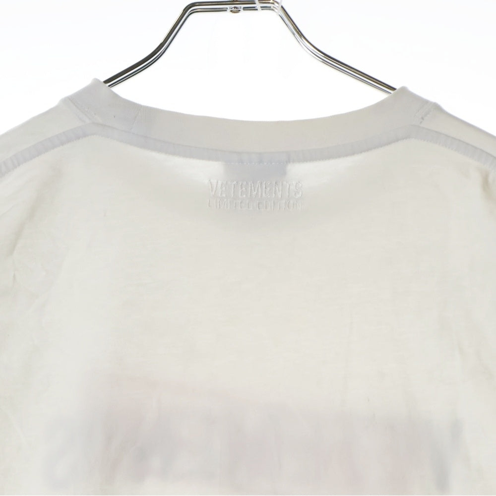 VETEMENTS(ヴェトモン) コンフィデンシャル ロゴ クルーネック 半袖Tシャツ UA53TR460W ホワイト