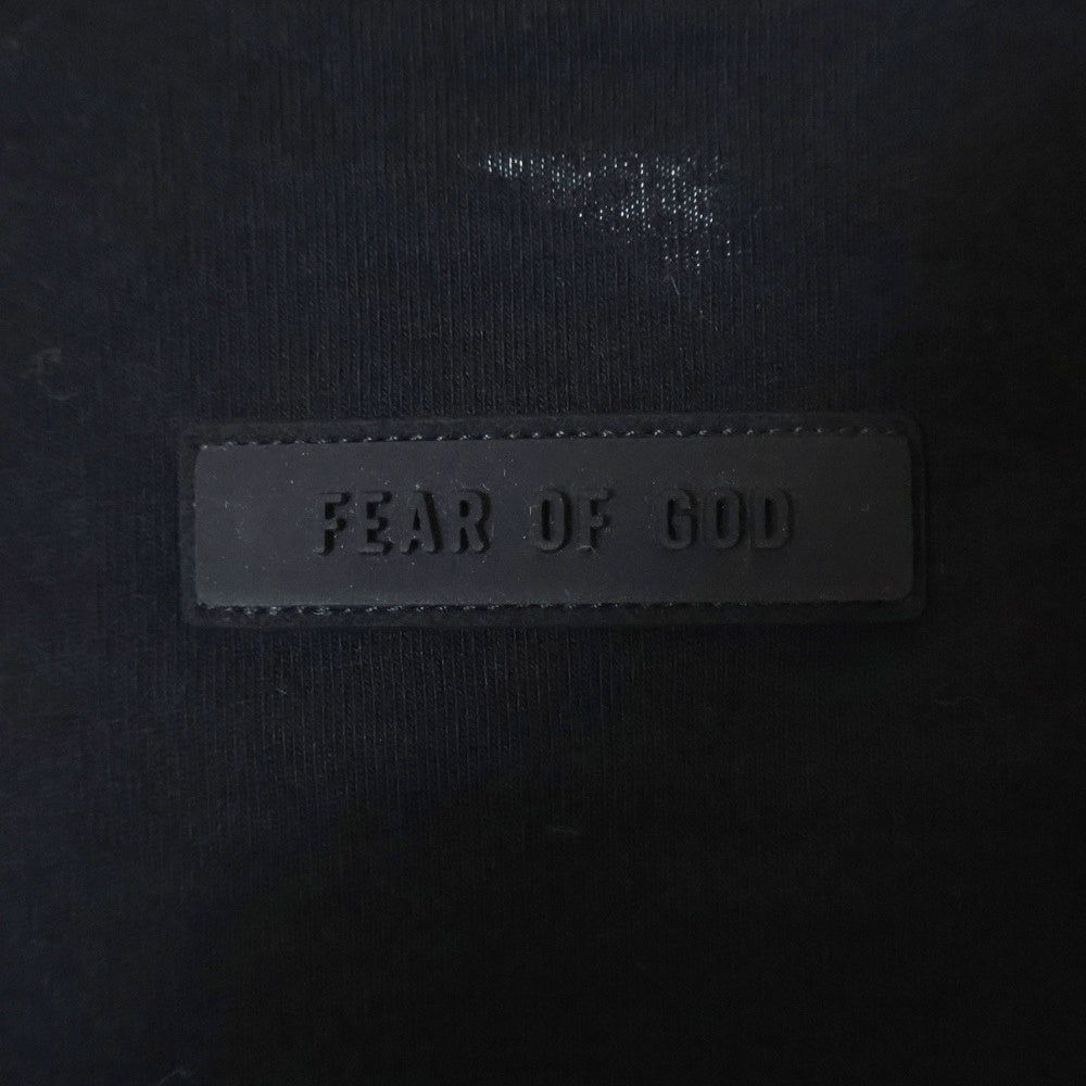 FEAR OF GOD ESSENTIALS(フィアオブゴッド エッセンシャルズ) S/S T-SHIRT ラバーロゴ半袖Tシャツ ブラック