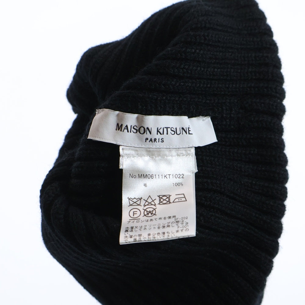 MAISON KITSUNE(メゾンキツネ) BOLD FOX HEAD BEANIE 刺繍ロゴ ビーニー ニット帽 MM06111KT1022 ブラック