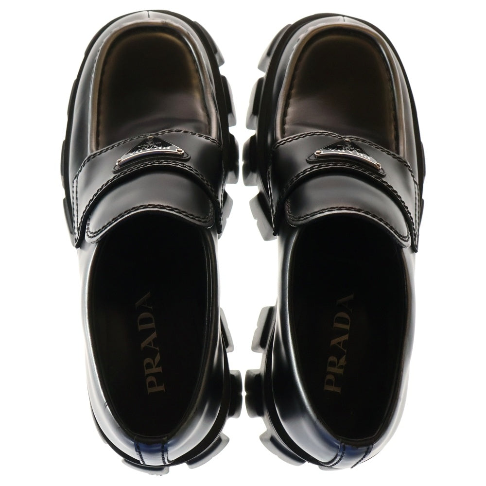 PRADA(プラダ) Monolith Pointy Brushed Leather Loafers モノリス トライアングルロゴ 三角プレート ブラッシュドレザー ローファー ブラック 2DE129