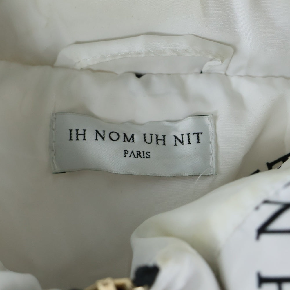 ih nom uh nit PARIS(インノミネイトパリス) 18AW ロゴプリント ダウンジャケット ホワイト NMW18113