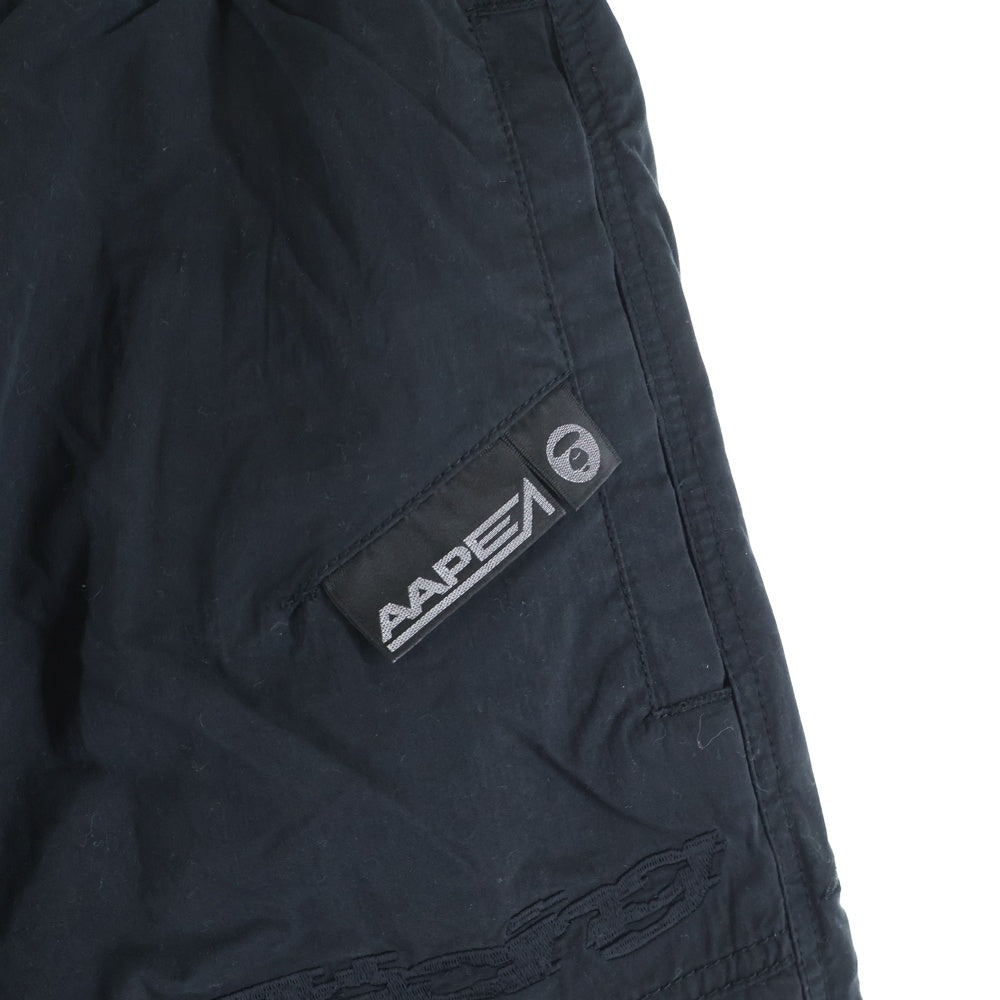 AAPE BY A BATHING APE(エーエイプバイアベイシングエイプ) フロントワッペン付きカーゴパンツ AAPPTMB633XXN ブラック