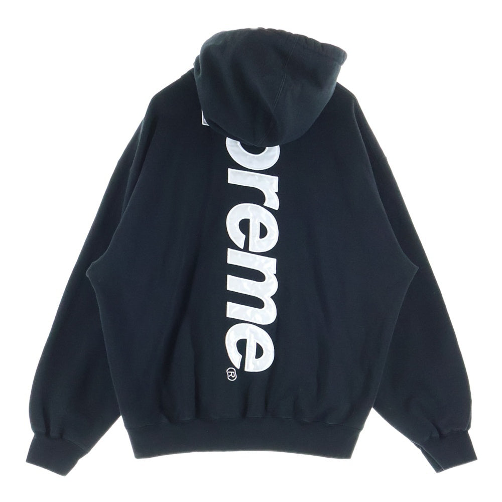 SUPREME(シュプリーム) 25SS Satin Applique Hooded サテン アップリケ フーデッド プルオーバーパーカー ブラック