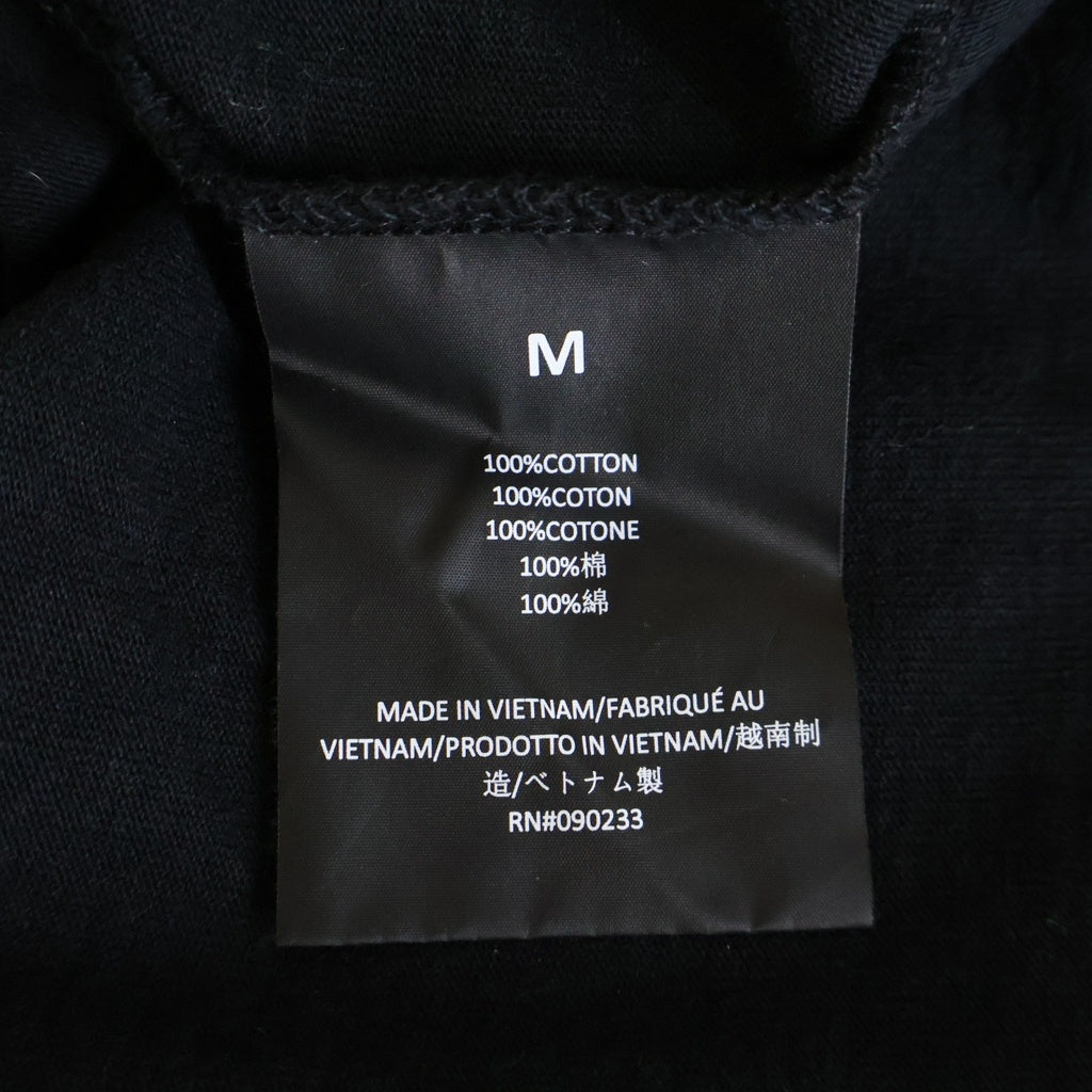 FEAR OF GOD ESSENTIALS(フィアオブゴッド エッセンシャルズ) フロントロゴ刺繍 半袖Tシャツカットソー ブラック -