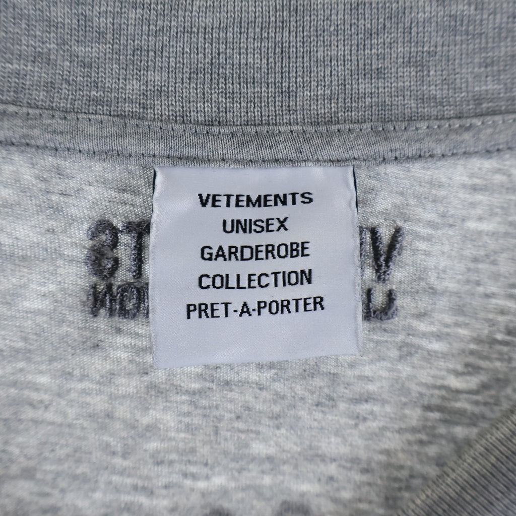 VETEMENTS(ヴェトモン) 21SS アナーキーゴシックロゴ オーバーサイズショートスリーブ 半袖Tシャツカットソー グレー UE51TR640G