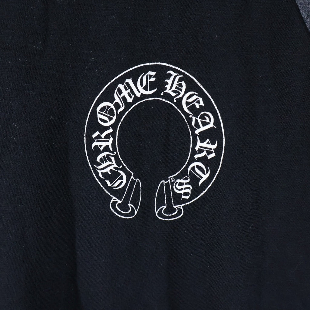 CHROME HEARTS(クロムハーツ) OLD RAGLAN L/S Tee ホースシュー/スクロールラベル プリントロゴ ラグラン長袖Tシャツ カットソー ブラック/グレー