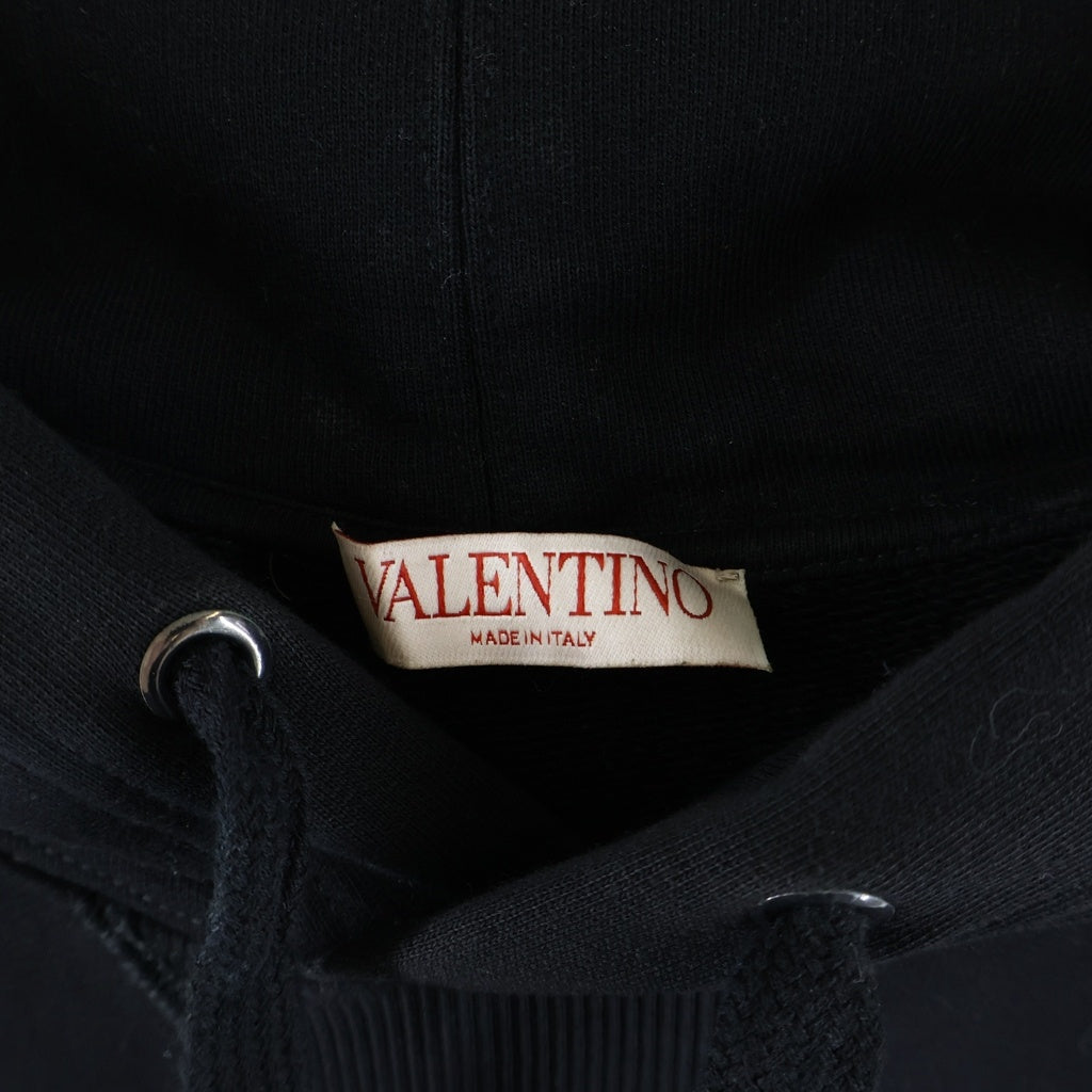 VALENTINO(ヴァレンティノ) 23SS LETTER PRINT SWEATSHIRT フロントプリント フード付き スウェット ノースリーブ ブラック XV0MF21U8F80NO