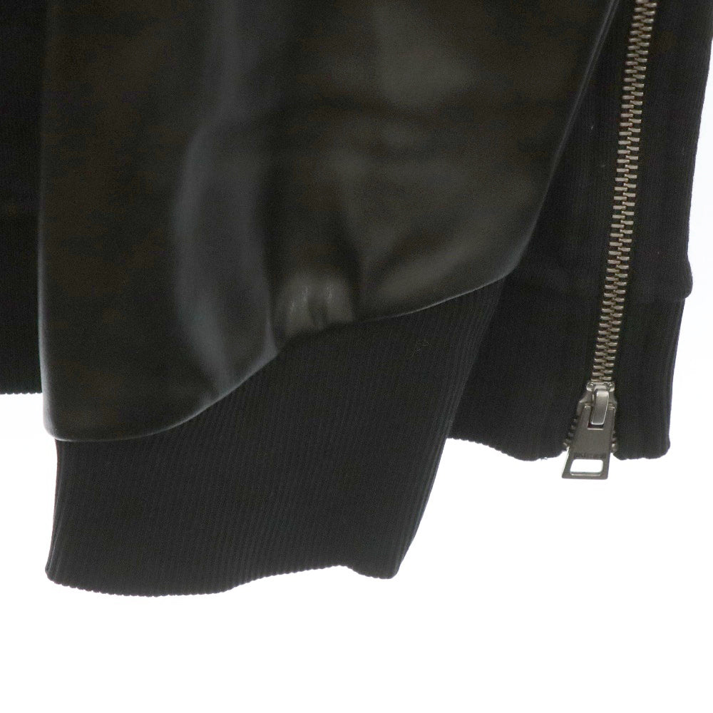 JUST cavalli(ジャストカヴァリ) 18SS コットン フェイクレザー切替 スタッズ クルーネック スウェット トレーナー ブラック S01GU0017 N25157