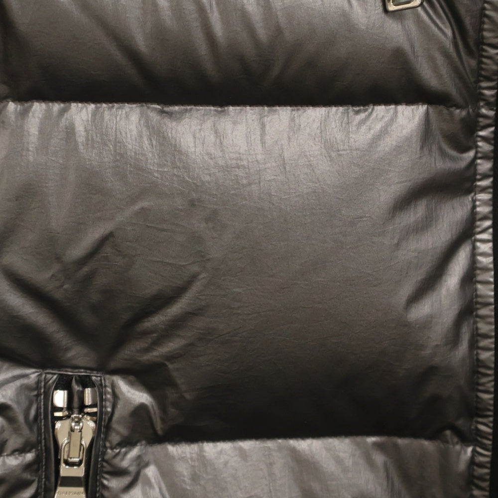 BALMAIN(バルマン) ロゴプリントマルチジップダウンベスト TO009X112 グレー