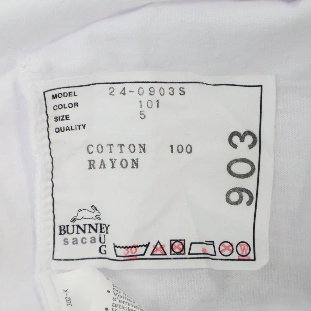Sacai(サカイ) 24SS ×BUNNEY ×EUG Print T-Shirt 24-0903S ロゴ刺繍 プリント半袖Tシャツ ホワイト