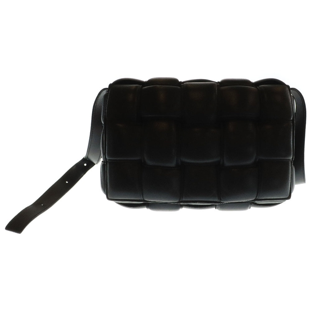 BOTTEGA VENETA(ボッテガヴェネタ) Padded Cassette 591970VCQR18425 パデッド カセット レザーショルダーバッグ ブラック