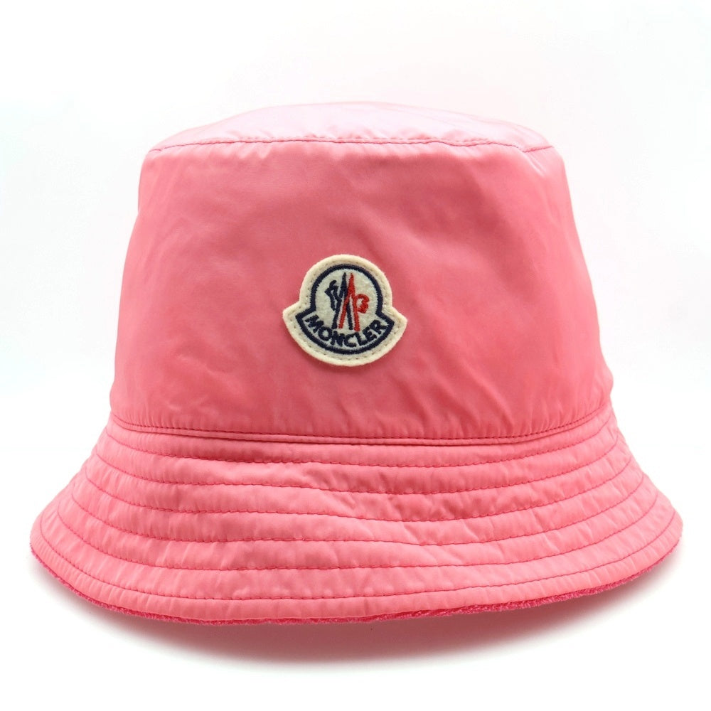 MONCLER(モンクレール) 23SS Reversible Logo Patch Bucket Hat I10933B00030596LS562 リバーシブルロゴバケットハット 帽子 ピンク
