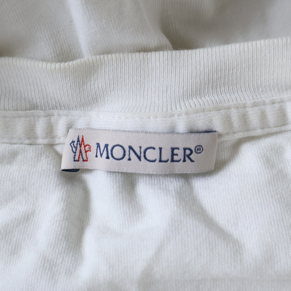 MONCLER(モンクレール) T-SHIRT GIROCOLLO F20938C75900 V8161 ロゴワッペン半袖Tシャツ ホワイト