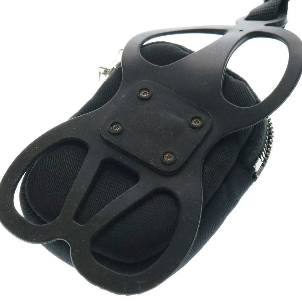 PRADA(プラダ) トライアングルロゴ ナイロンスマートフォンポーチ 1ZT001 ブラック