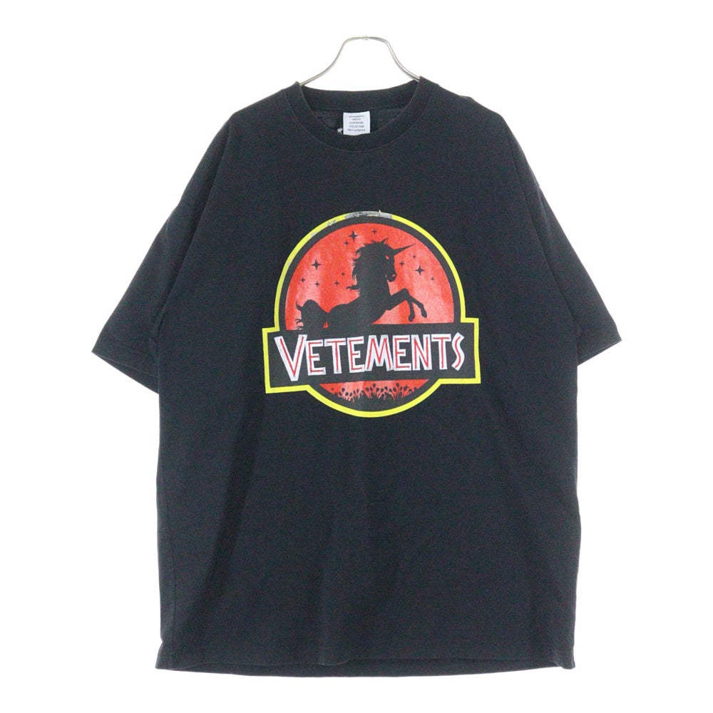 VETEMENTS(ヴェトモン) 21AW ワイルドユニコーン ジュラシックロゴ プリント 半袖Tシャツ カットソー ブラック UA52TR320B