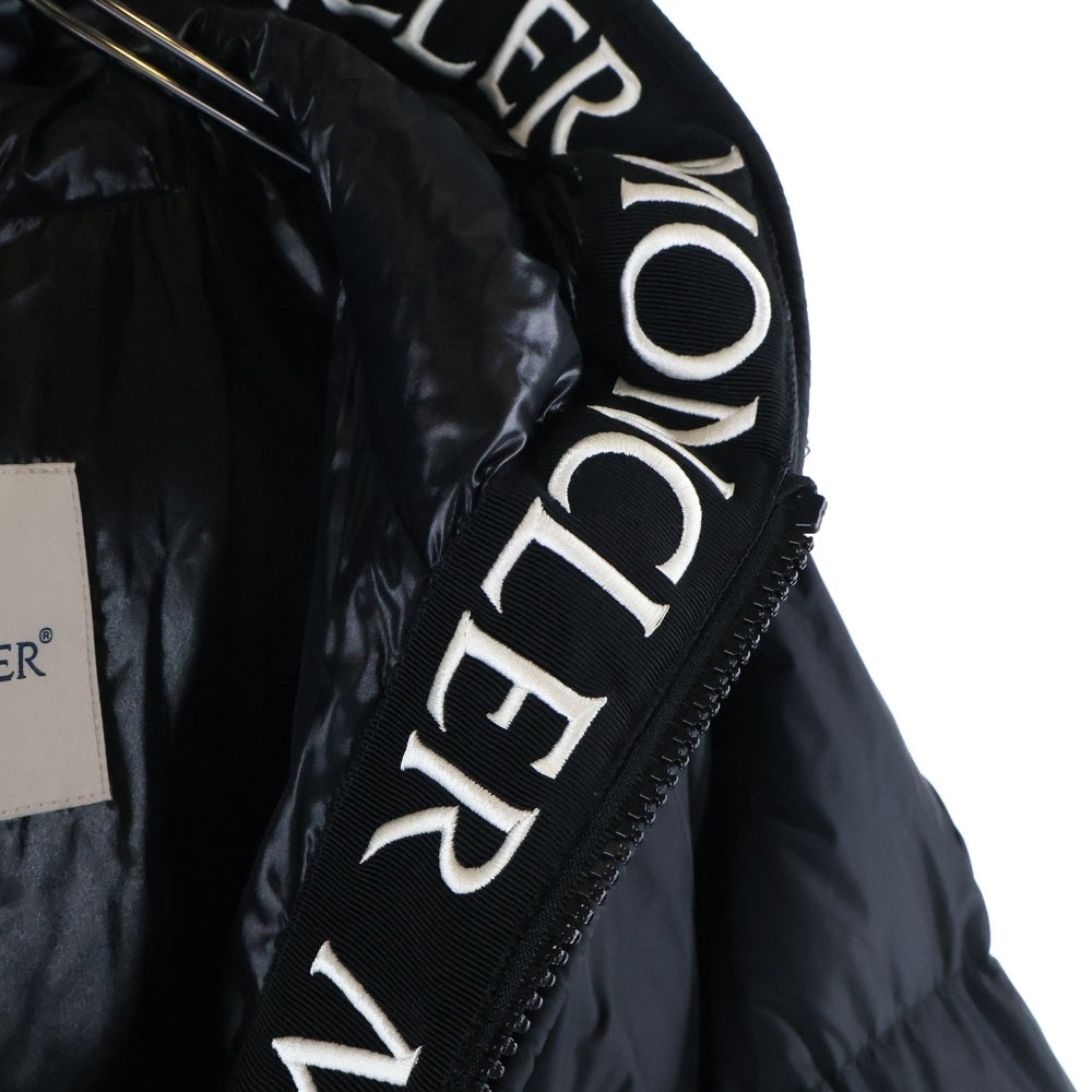 MONCLER(モンクレール) 19AW MONTCLA E20914194385 C0300 モンクラー ロゴ刺繍 ラバーワッペン フーデッド ジップアップ ダウンジャケット ブラック