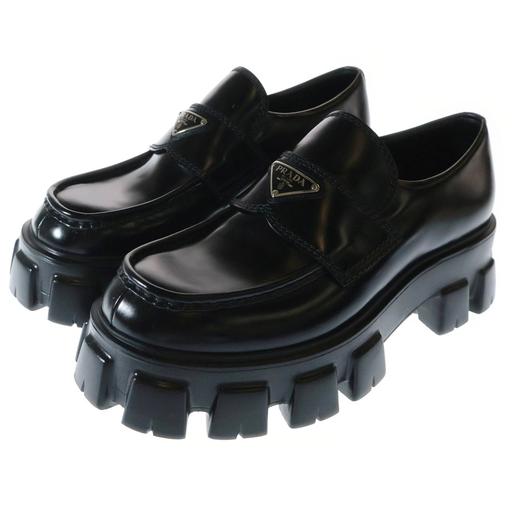 PRADA(プラダ) モノリス トライアングルロゴプレート ブラッシュドレザー 厚底 ローカットシューズ ローファー ブラック 2DE129