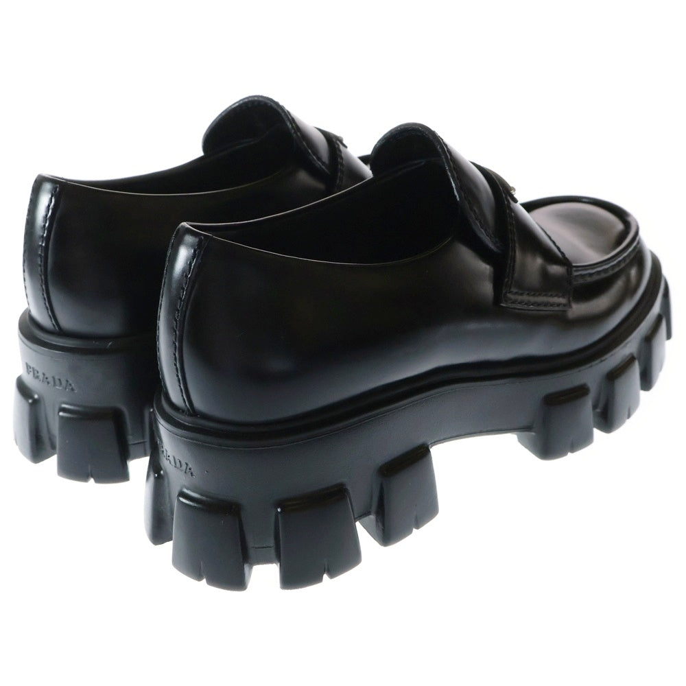 PRADA(プラダ) モノリス トライアングルロゴプレート ブラッシュドレザー 厚底 ローカットシューズ ローファー ブラック 2DE129