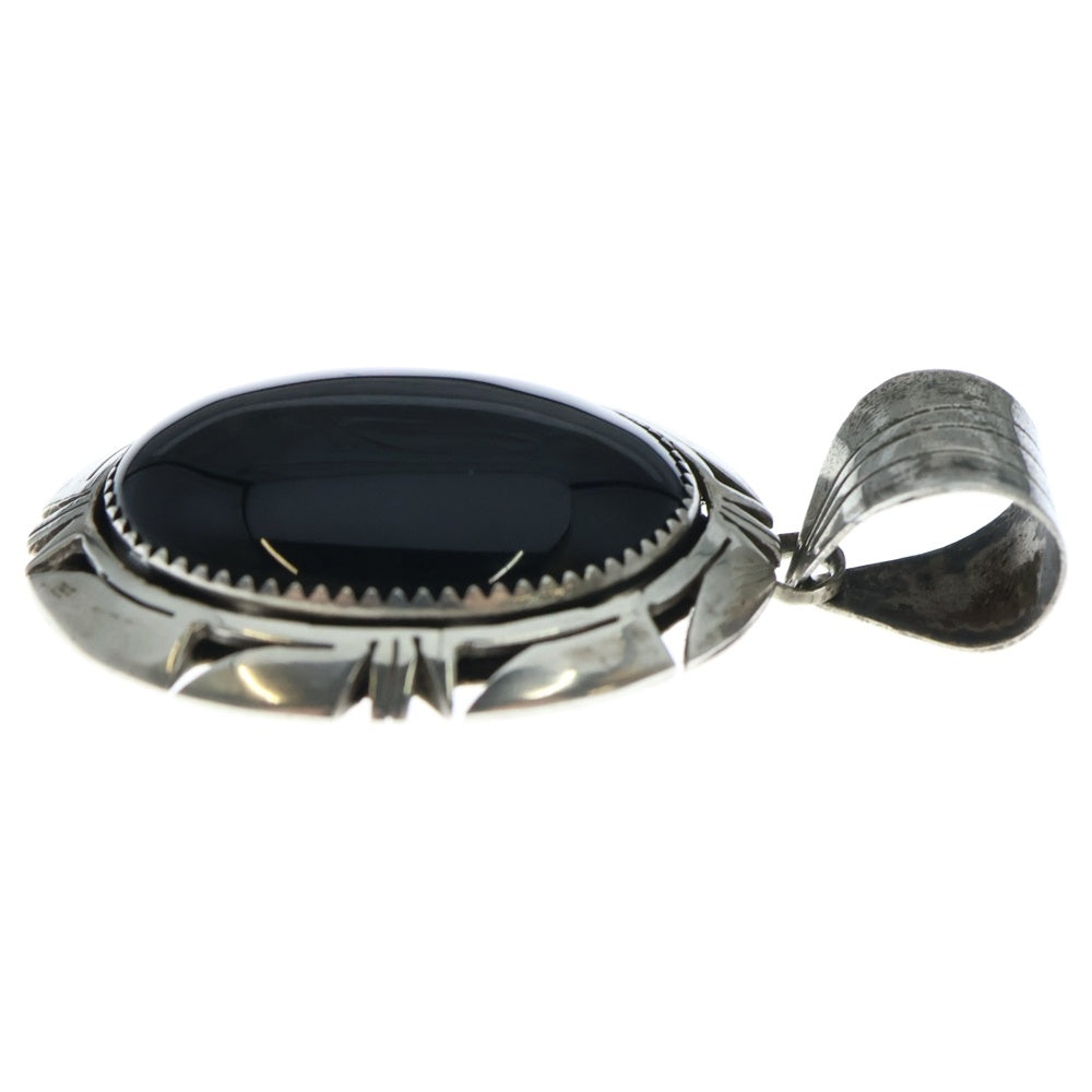INDIAN JEWELRY(インディアンジュエリー) NAVAJO BRUCE WOOD ブルースウッド作 ナバホ オニキスオーバルペンダントトップ ブラック/シルバー