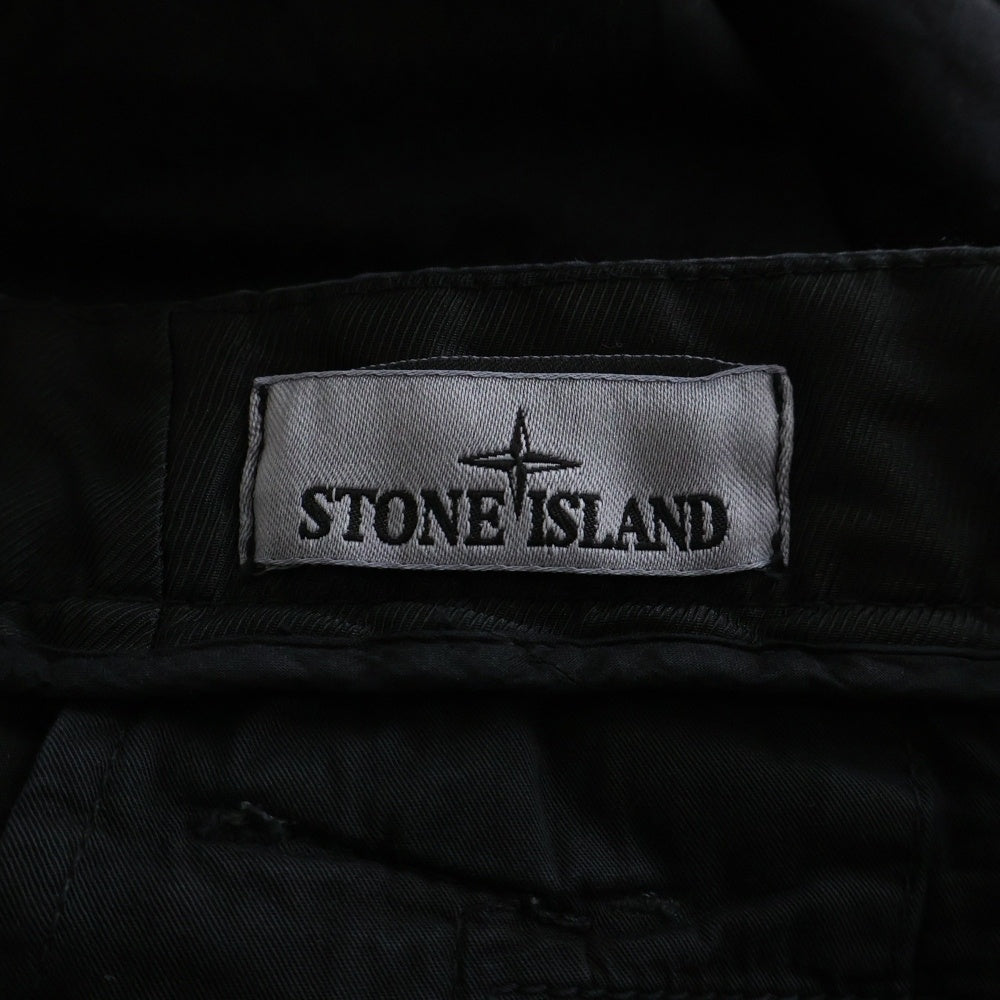 STONE ISLAND(ストーンアイランド) 24SS PANTALONE COMFORT ロゴパッチ ガーメントダイ カーゴパンツ ブラック 8015311WA
