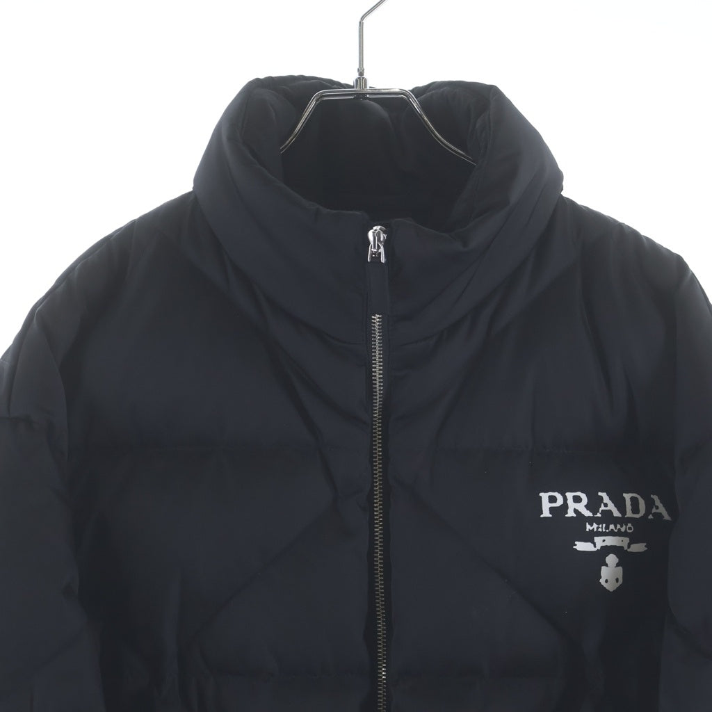 PRADA(プラダ) Re-Nylon リナイロンロゴプリントダウンジャケット ブラック SGB803 S202 1WQ8