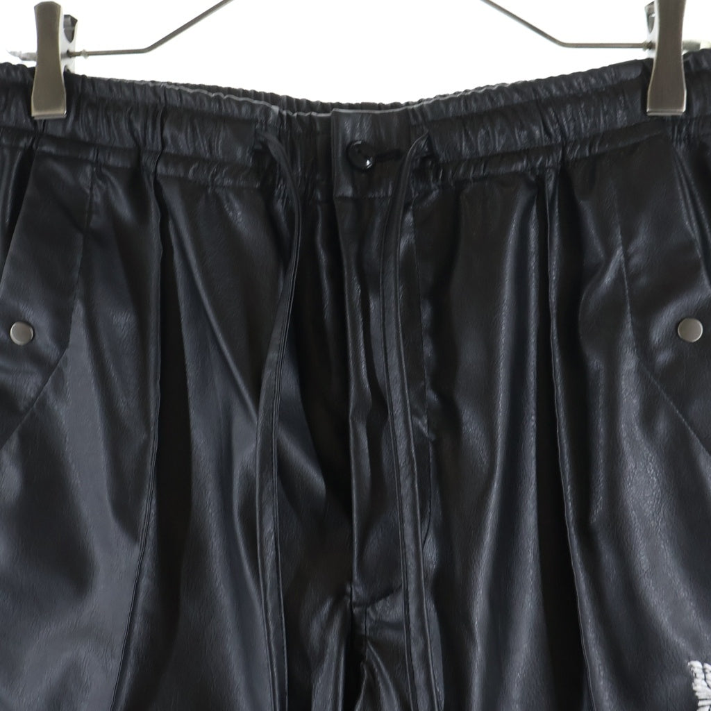 Needles(ニードルス) NUBIAN別注 PIPING COWBOY PANT シンセティックレザー パイピング カウボーイ パンツ ブラック RW1654