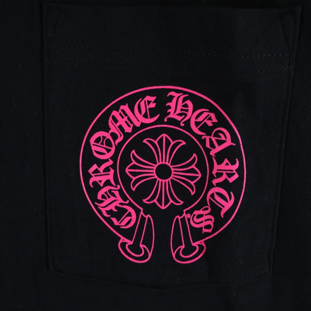 CHROME HEARTS(クロムハーツ) Pink Horseshoe S/S Tee ピンクホースシュープリント半袖Tシャツ ブラック/ピンク