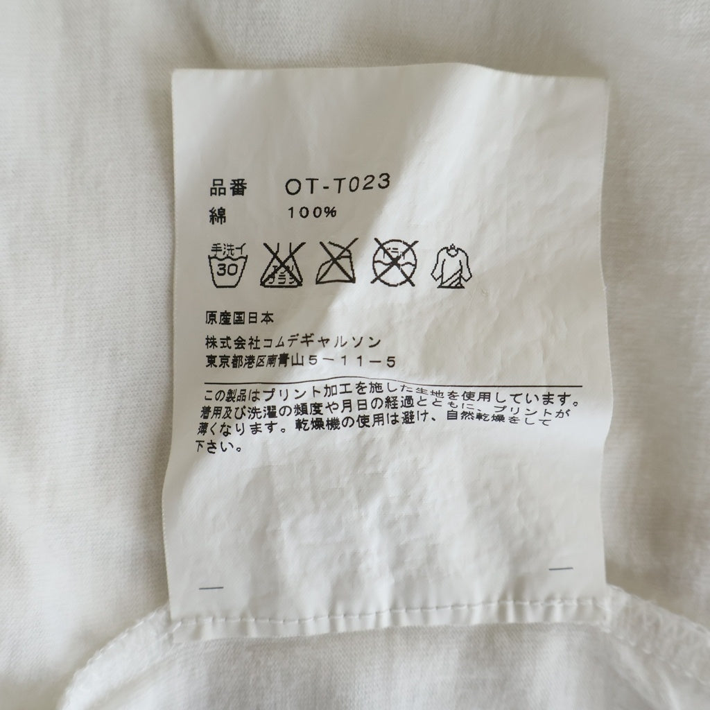 CHROME HEARTS(クロムハーツ) ×COMME des GARCONS Front Scroll Label Logo S/S Tee コムデギャルソン フロントスクロールラベルロゴ半袖Tシャツ ホワイト
