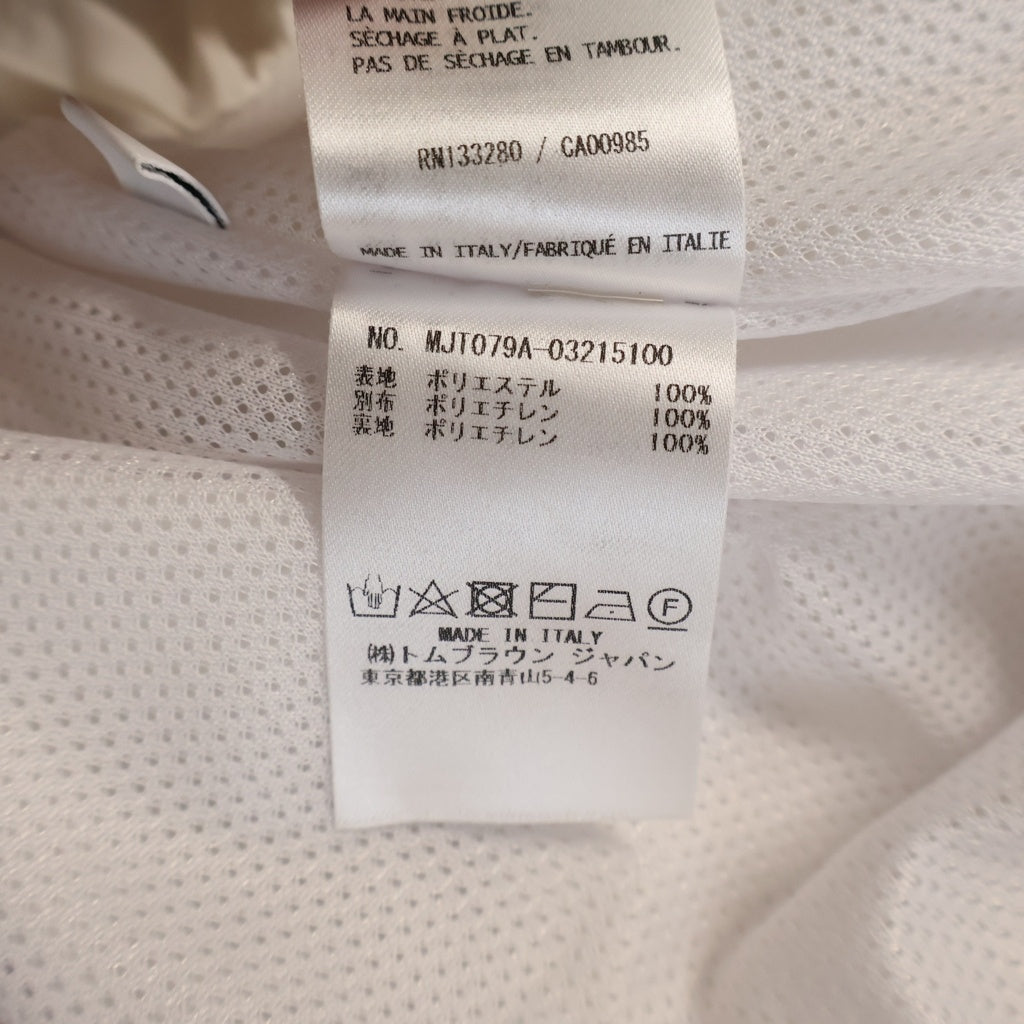 THOM BROWNE(トムブラウン) シグニチャー バックストライプ リップスタップ ナイロンボンバージャケット MJT079A-03215100 ホワイト