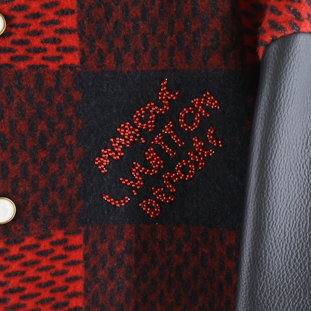 LOUIS VUITTON(ルイヴィトン) 24AW Damier Varsity Blouson ダミエ バーシティ ブルゾン スタジャン ブラック/レッド RM242M BQV HRL83E