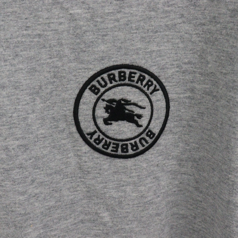BURBERRY(バーバリー) Emblem Long Sleeve T-Shirt 8004255 エンブレムロゴ刺繍長袖Tシャツ ロンT グレー