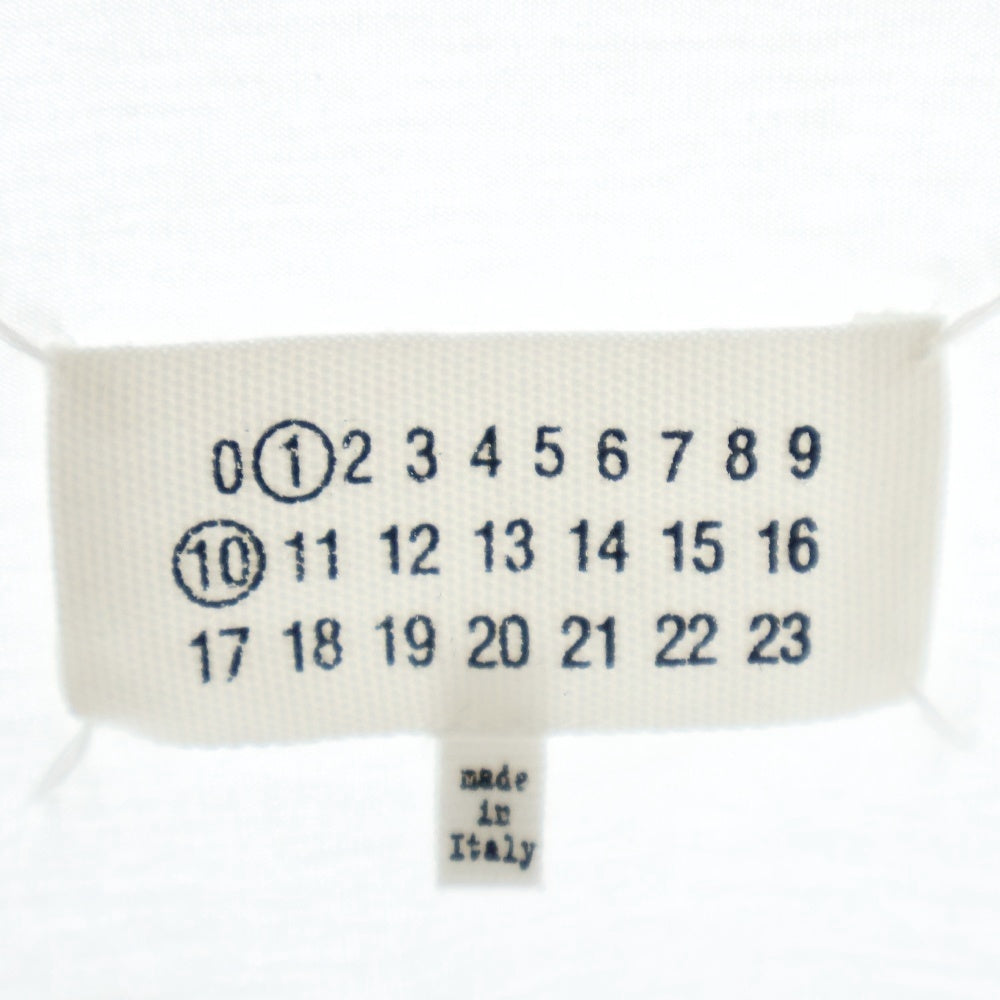 Maison Margiela(メゾンマルジェラ) 22AW カレンダーグラフィック ロゴ 刺繍 クルーネック 半袖Tシャツ カットソー ホワイト S50GC0684 S22816