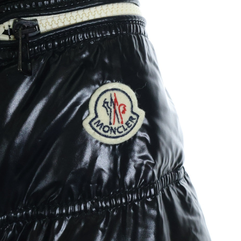 MONCLER(モンクレール) BERRIAT ナイロンジップダウンジャケット ブラック