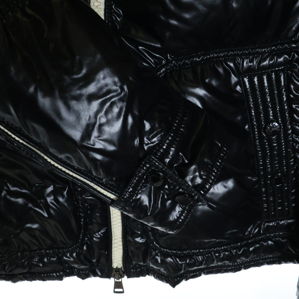 MONCLER(モンクレール) BERRIAT ナイロンジップダウンジャケット ブラック