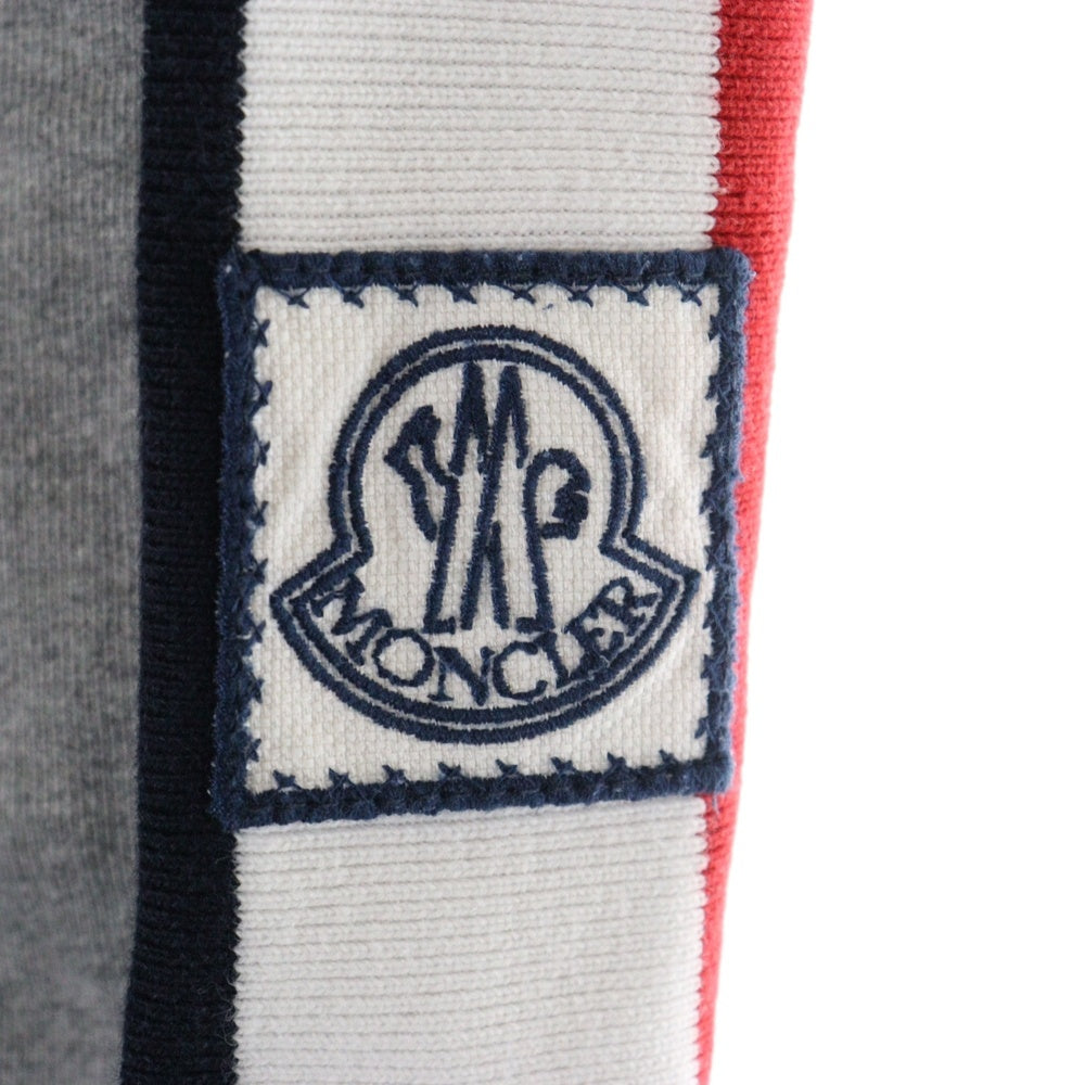 MONCLER GAMME BLEU(モンクレール・ガム・ブルー) PANTALONE 213918700500 ロゴワッペン付きサイドラインスウェットパンツ グレー