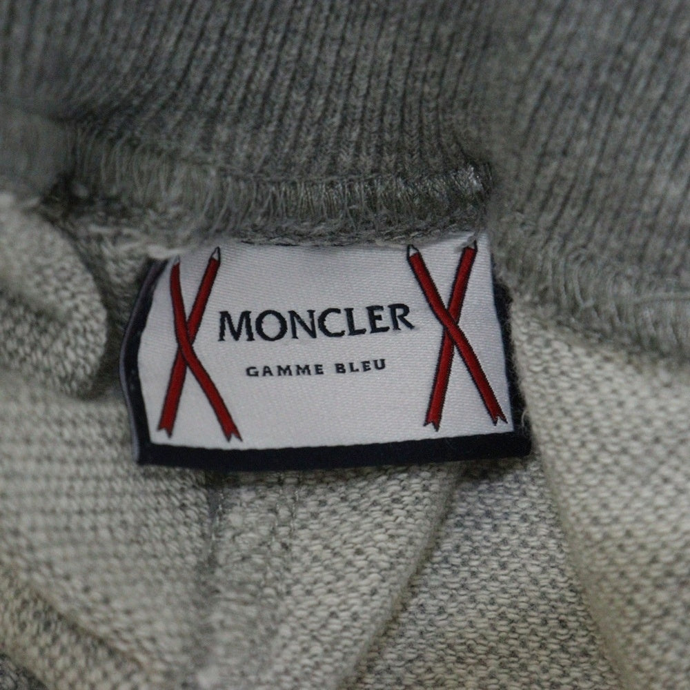 MONCLER GAMME BLEU(モンクレール・ガム・ブルー) PANTALONE 213918700500 ロゴワッペン付きサイドラインスウェットパンツ グレー