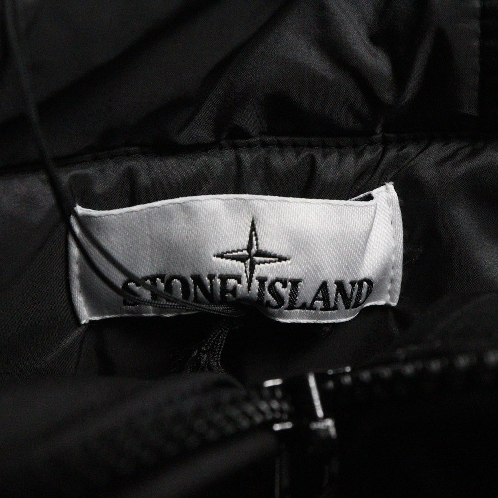 STONE ISLAND(ストーンアイランド) ストコンパスバッジ付き フード付きジャケット K1S154100047S0A27 ブラック